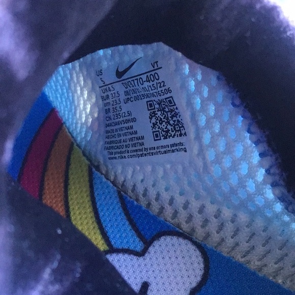 Hello Kitty x Nike Air Presto sneakers - Picture 8 of 16